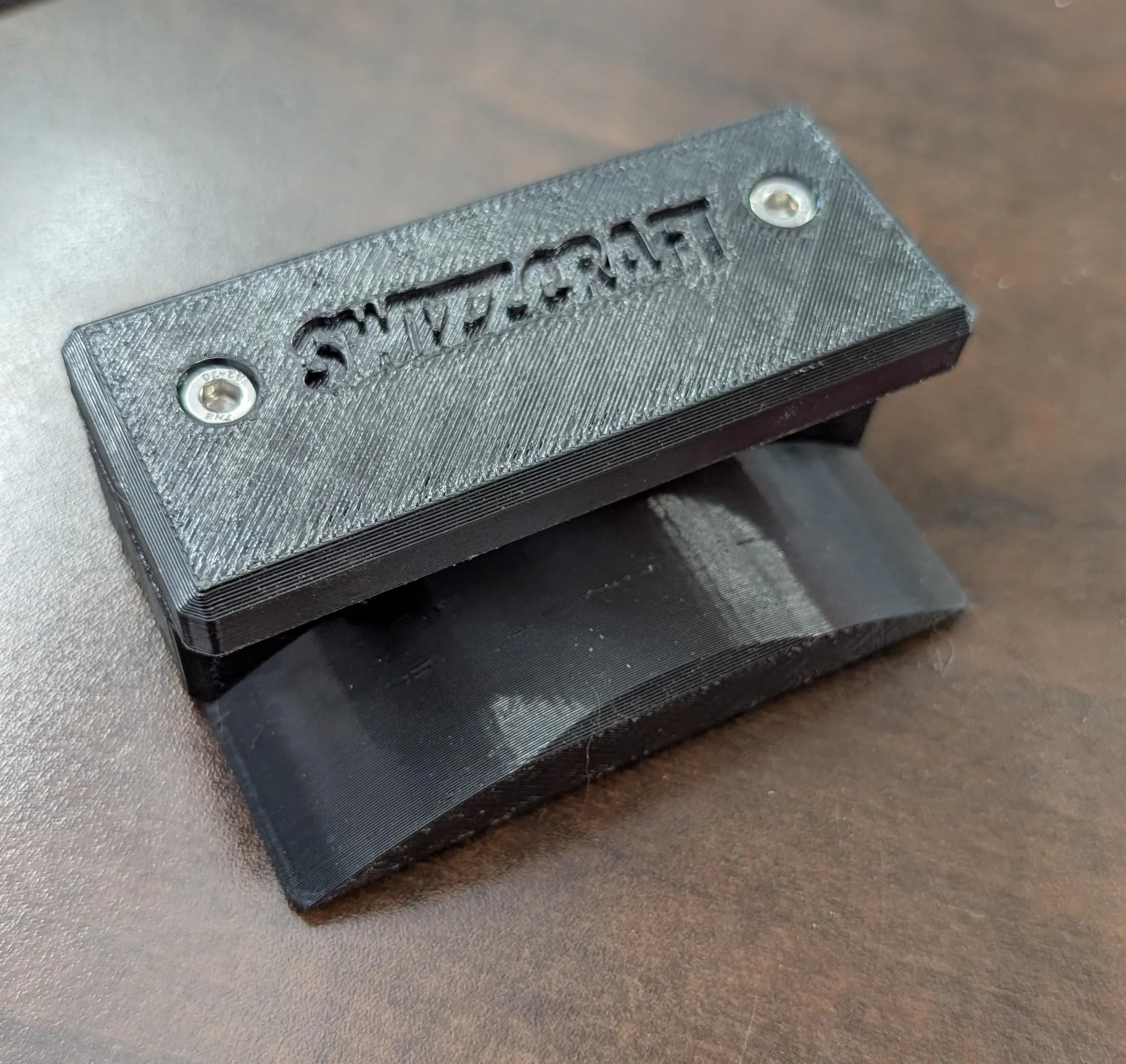 Cornhole Hole Vinyl Wrap Cutter, Trimming Tool for a Clean Circle Around the Board Hole, Adjustable Reveal